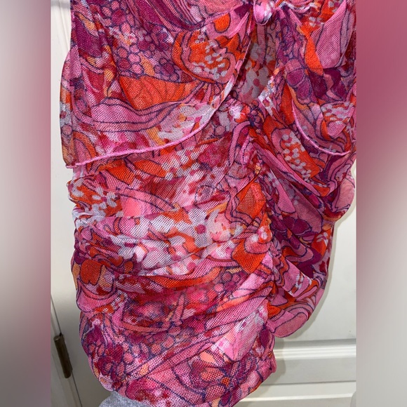 Free People mesh cropped top with retro pattern. - Picture 4 of 4